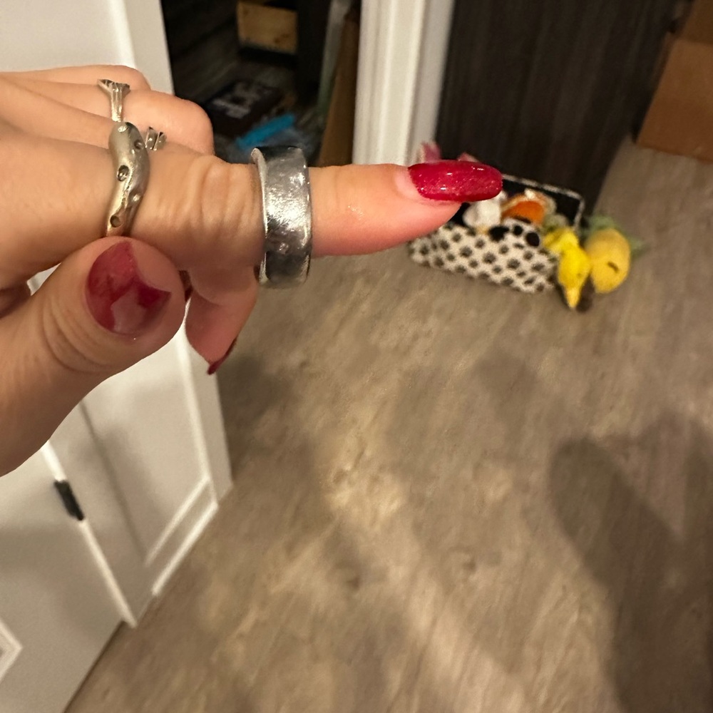 Silver Ring - Picture 2 of 5